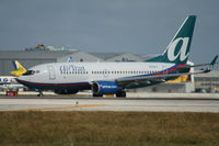 N316AT @ KMIA - Boeing 737-700 - by Mark Pasqualino