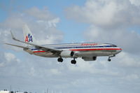 N950AN @ KMIA - Boeing 737-800 - by Mark Pasqualino
