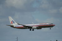 N914AN @ KMIA - Boeing 737-800 - by Mark Pasqualino