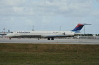 N914DE @ KMIA - MD-88