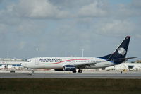 EI-DRA @ KMIA - Boeing 737-800 - by Mark Pasqualino