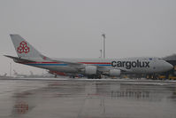 LX-ICV @ VIE - Cargolux Boeing 747-400 - by Yakfreak - VAP