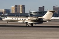 N721BS @ LAS - CFS Air LLC 2003 Gulfstream G-IV from Forbes Field (KFOE) - Topeka, KS, landing on RWY 25L.
