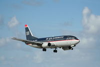 N514AU @ KMIA - Boeing 737-300
