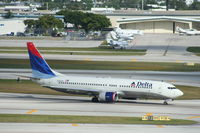 N388DA @ KFLL - Boeing 737-800 - by Mark Pasqualino