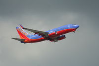 N477WN @ KFLL - Boeing 737-700 - by Mark Pasqualino