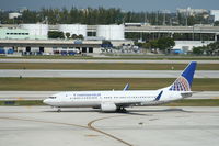 N77296 @ KFLL - Boeing 737-800