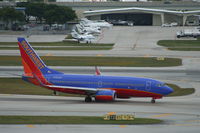 N754SW @ KFLL - Boeing 737-700 - by Mark Pasqualino