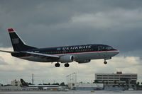 N514AU @ KMIA - Boeing 737-300