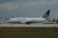 N16301 @ KMIA - Boeing 737-300 - by Mark Pasqualino