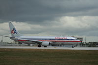 N934AN @ KMIA - Boeing 737-800 - by Mark Pasqualino
