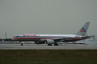 N685AA @ KMIA - Boeing 757-200 - by Mark Pasqualino