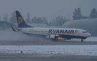 EI-DLT @ SZG - Ryanair 737-800 - by Luigi