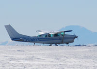N2572X @ KAPA - Cleared for takeoff on 17L with Pikes Peak in the distance. - by Bluedharma
