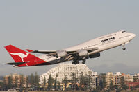 VH-OJM @ YSSY - Qantas 747-400