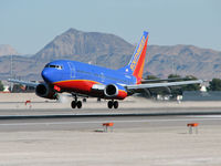 N525SW @ KLAS - Southwest Airlines / 1992 Boeing 737-5H4 - by Brad Campbell