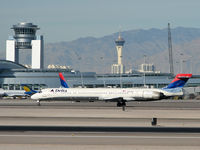 N904DA @ KLAS - Delta Airlines / 1995 Mcdonnell Douglas MD-90-30