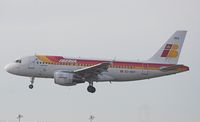 EC-HKO @ LOWW - Iberia A319-111 - by Delta Kilo
