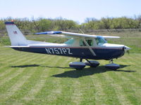 N757PZ - Cessna N757PZ on grass runway - by Dan King