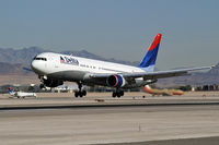 N1402A @ KLAS - Delta Airlines / 1993 Boeing 767-332