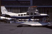 N208KS @ CGN - visitor