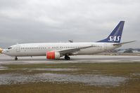LN-RPN @ LOWS - Scandinavian Airlines 737-800 - by Andy Graf-VAP