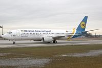 UR-GAP @ LOWS - Ukraine Imternational 737-400 - by Andy Graf-VAP