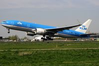 PH-BQI @ AMS - visitor - by Wolfgang Zilske