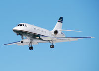 N911SH @ KAPA - Approach to 17L.