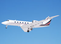 N464QS @ KAPA - Approach to 17L.