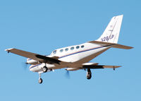 N28AP @ KAPA - Approach to 17L.