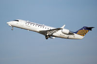 D-ACRQ @ DUS - Climbing out of Duesseldorf - by Micha Lueck
