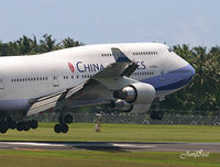 B-18201 @ WADD - Just landed RW 27 - by Lutomo Edy Permono