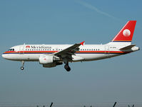 EI-DFA @ LEBL - Low approach to RWY 25R. - by Jorge Molina