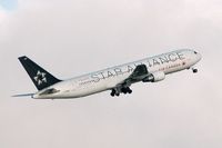 C-FMWY @ YVR - with Star Alliance 10 year scheme
