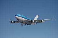 PH-BFF @ KORD - Boeing 747-400 - by Mark Pasqualino