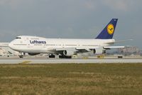 D-ABYX @ KMIA - Lufthansa 747-200 - by Andy Graf-VAP