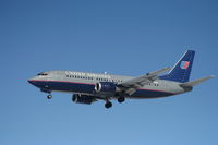 N342UA @ KORD - Boeing 737-300 - by Mark Pasqualino