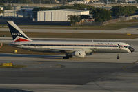N680DA @ KFLL - Delta Airlines 757-200 - by Andy Graf-VAP