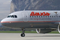 OE-LBR @ LOWI - Lauda Air Airbus A320 - by Thomas Ramgraber-VAP