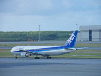 JA602A @ ROAH - Boeing 767-381/ANA/Naha