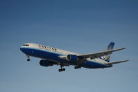 N660UA @ KORD - Boeing 767-300 - by Mark Pasqualino
