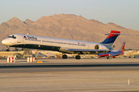 N904DA @ KLAS - Delta Airlines / 1995 McDonnell Douglas MD-90-30