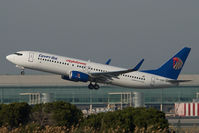 SU-GCP @ BCN - Egypt Air Boeing 737-800 - by Yakfreak - VAP