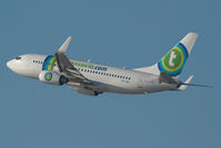 PH-XRY @ BCN - Transavia Boeing 737-700 - by Yakfreak - VAP