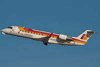 EC-HSH @ BCN - Air Nostrum Regionaljet - by Yakfreak - VAP