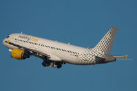 EC-JDK @ BCN - Vueling Airbus 320 - by Yakfreak - VAP