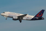 OO-SSM @ BCN - Brussels Airlines Airbus 319 - by Yakfreak - VAP