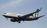 N283AT @ KATL - On final for Runway 26R - by Michael Martin