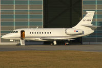 OE-HEM @ VIE - Business Express Dassault Falcon 2000 - by Thomas Ramgraber-VAP